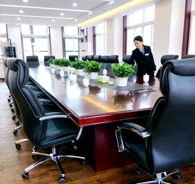 威廉希尔物业：做明星企业 做行业标杆