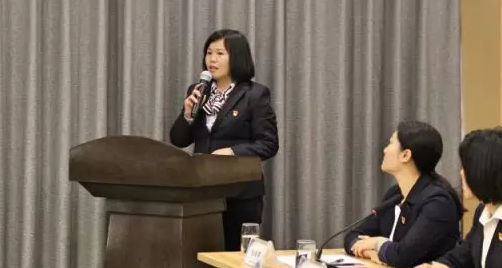 【党旗飘扬】经验分享 思维交融--威廉希尔党委书记受邀参加新田置业支部委员会成立仪式