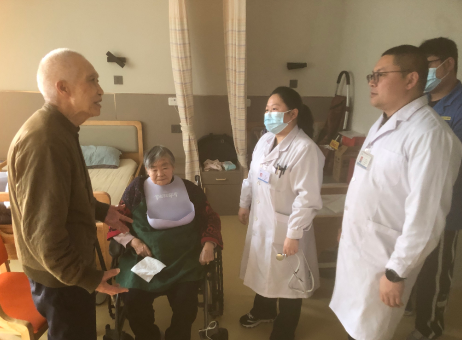 把专业医疗服务送到老人身边，威廉希尔&松樾推进医康养深度融合